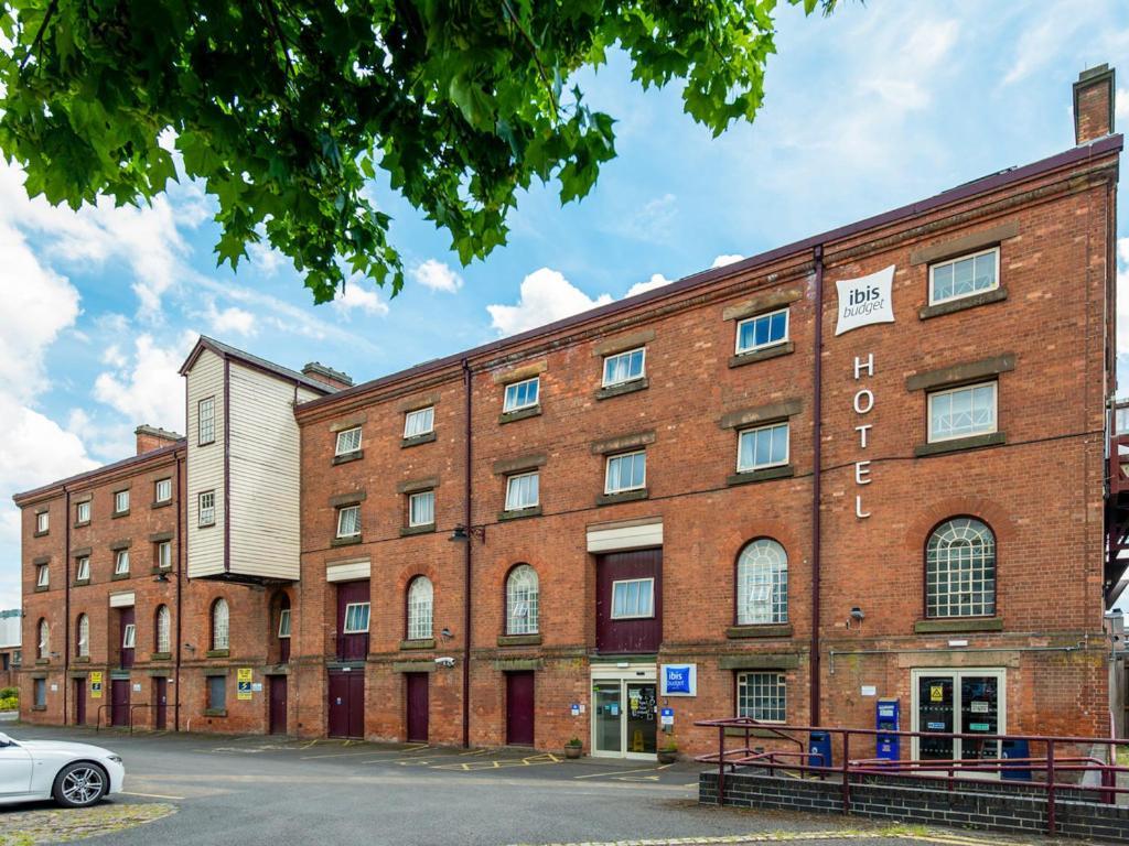 Go2 Burton Upon Trent Central Hotel Экстерьер фото